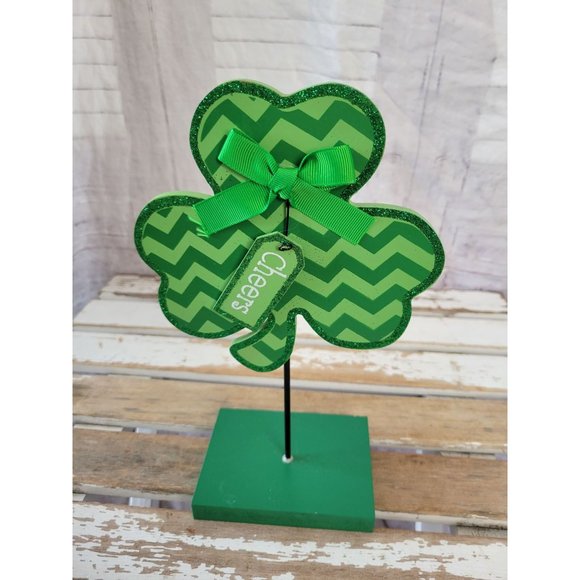 St Patrick's Day cheers three leaf clover home decor shabby chic sparkle unique - Picture 1 of 6